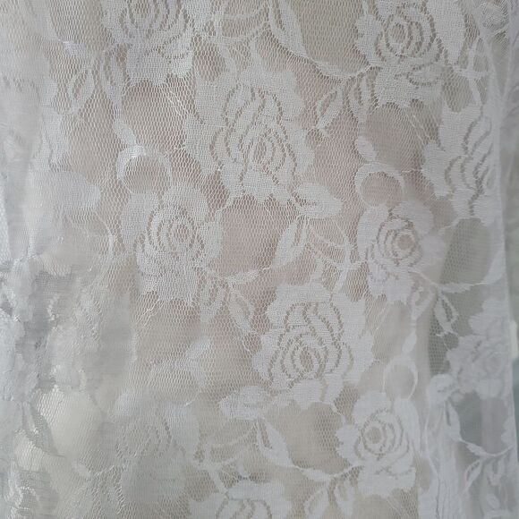 White lace cover up O/S - Picture 3 of 3